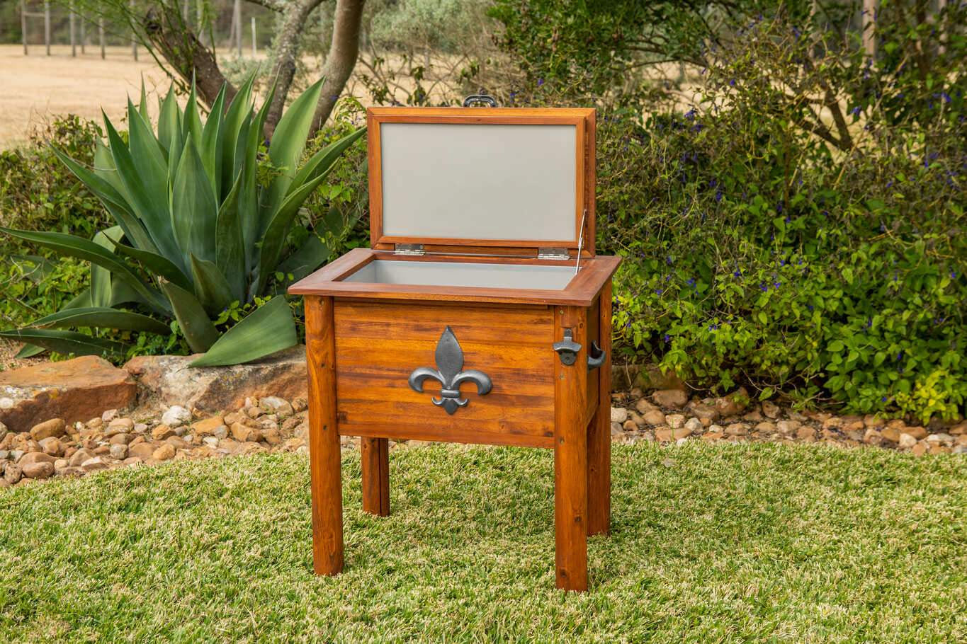 amber-log-fleur-de-lis-cooler-997.jpg