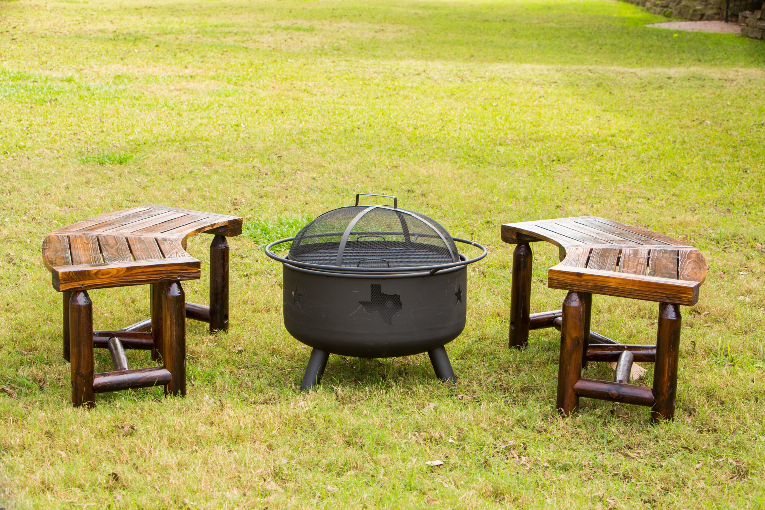 char-log-curved-bench-645.jpg