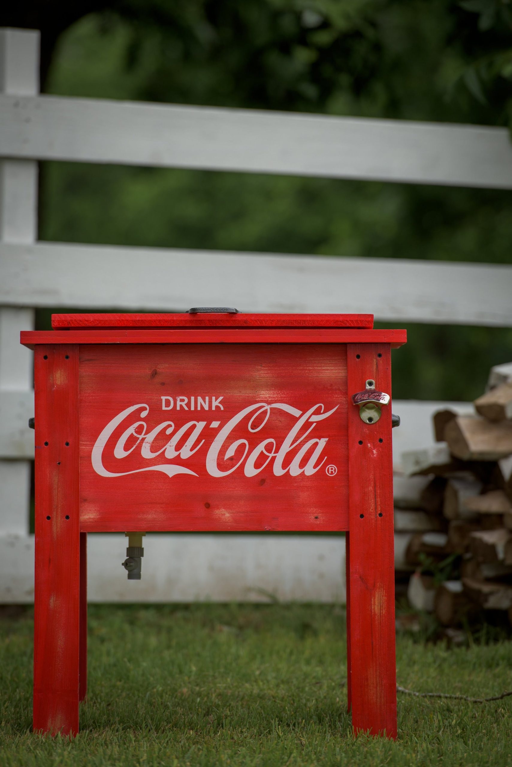 coca-cola-r-vintage-wooden-cooler-962.jpg