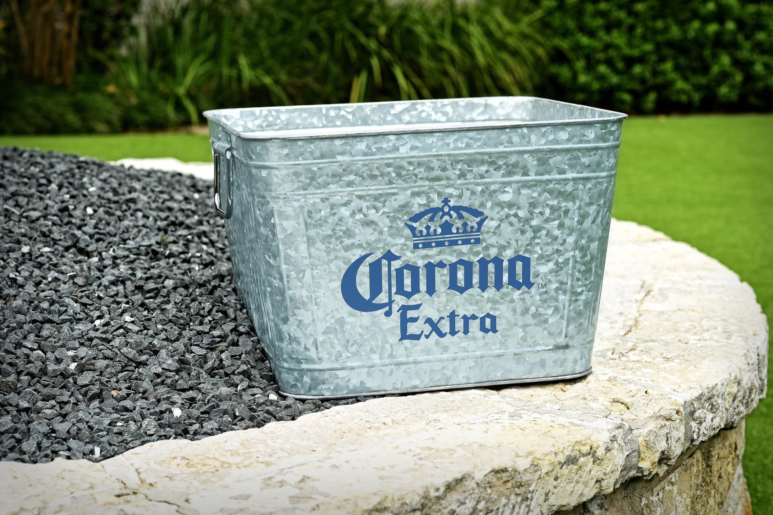 corona-extra-r-retro-beverage-tub-with-stand-161.jpg