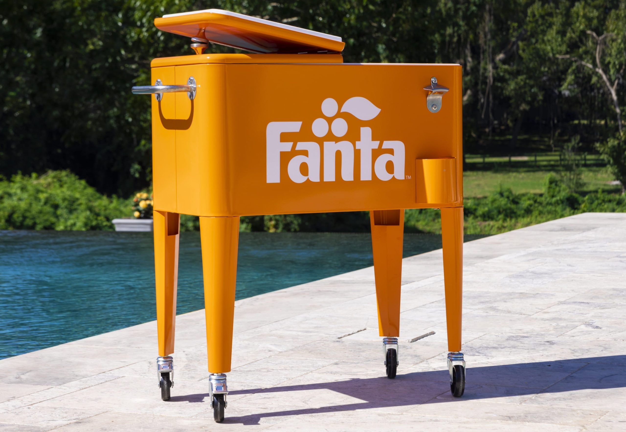 fanta-r-orange-retro-60-qt-cooler-296.jpg