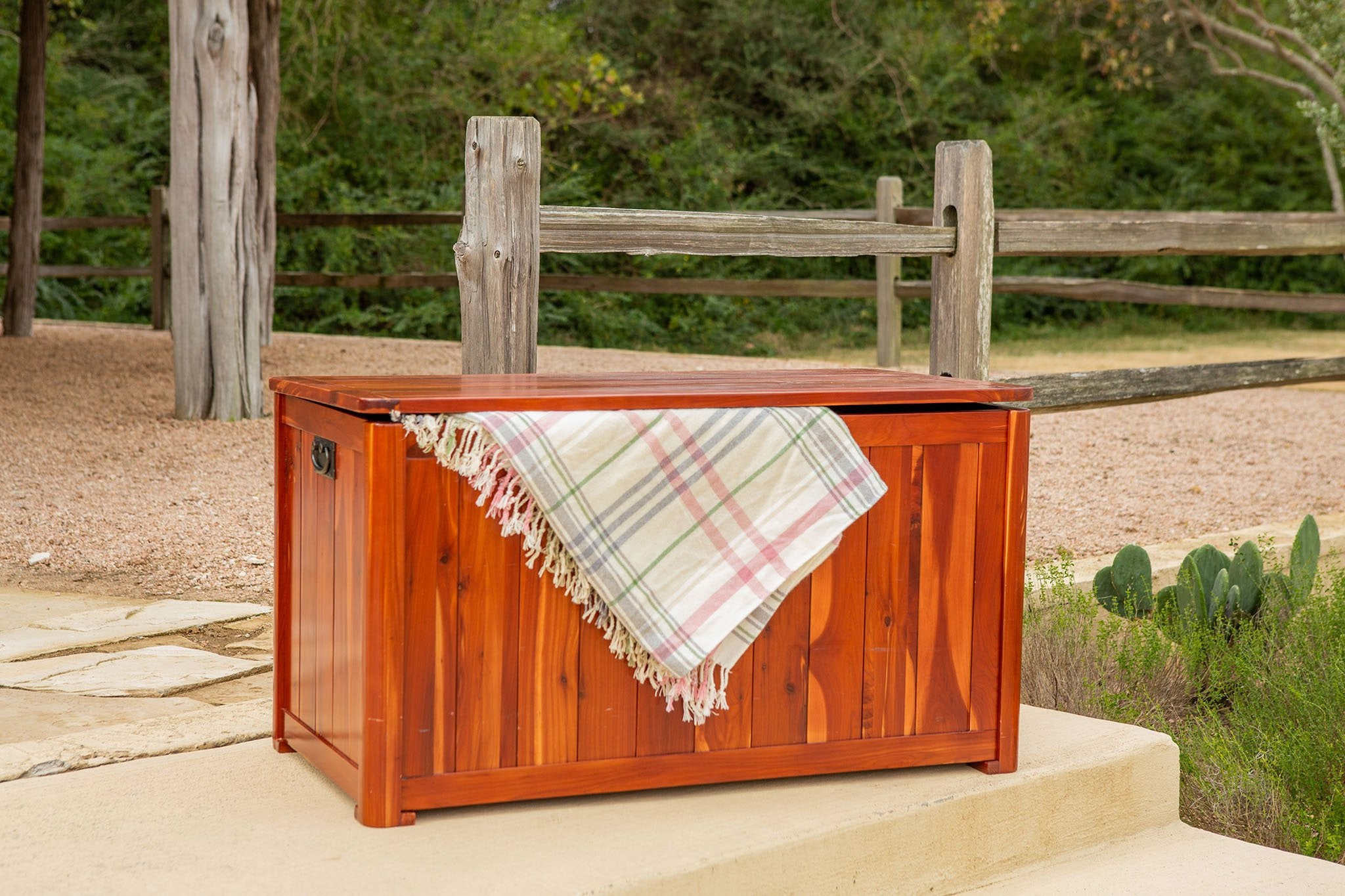 red-cedar-storage-chest-for-pickup-only-excluding-wholesale-orders-449.jpg